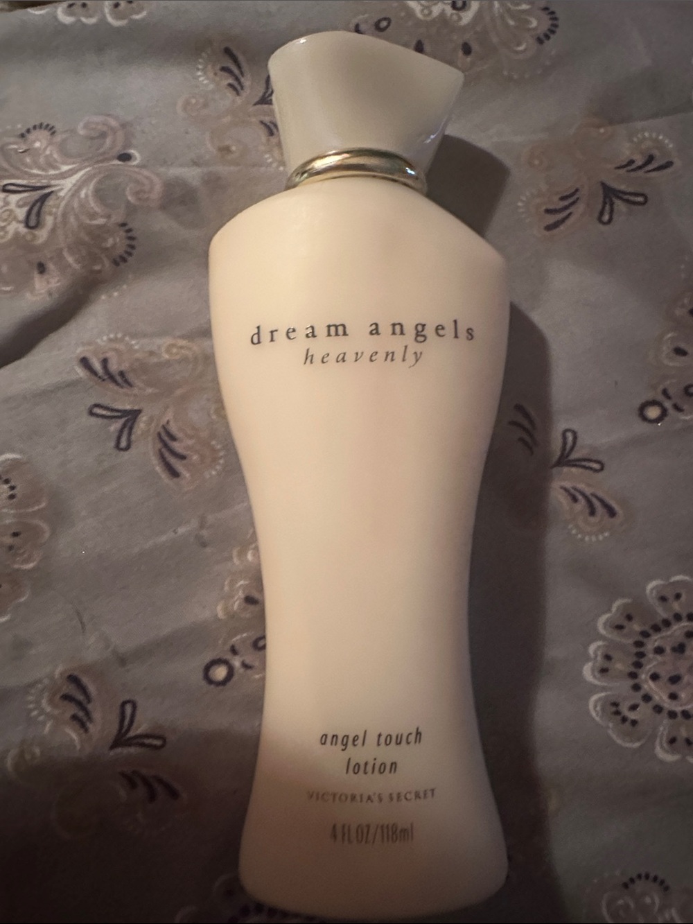 Victoria's Secret Dream Angels Heavenly Lotion - Cream White Bottle